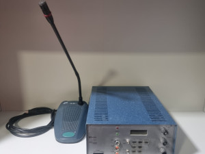 Razglasno pojacalo 100V sa mikrofonom