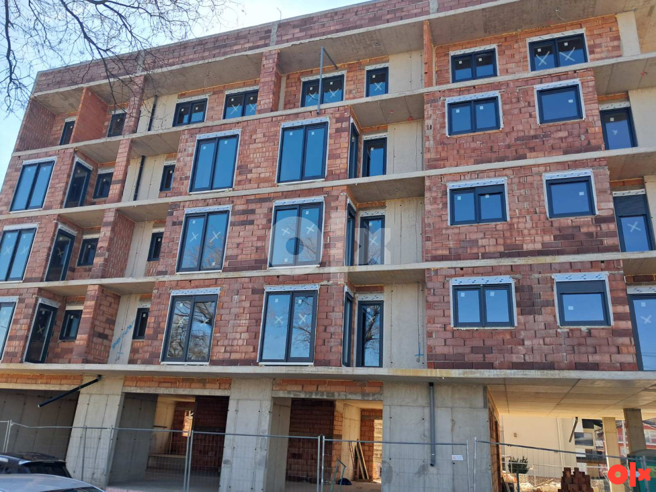 Trosoban stan u izgradnji 55m2 Banja Luka Gimnazija 2