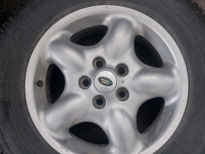 Alu felge 16. 5x108 Land Rover sa gumama