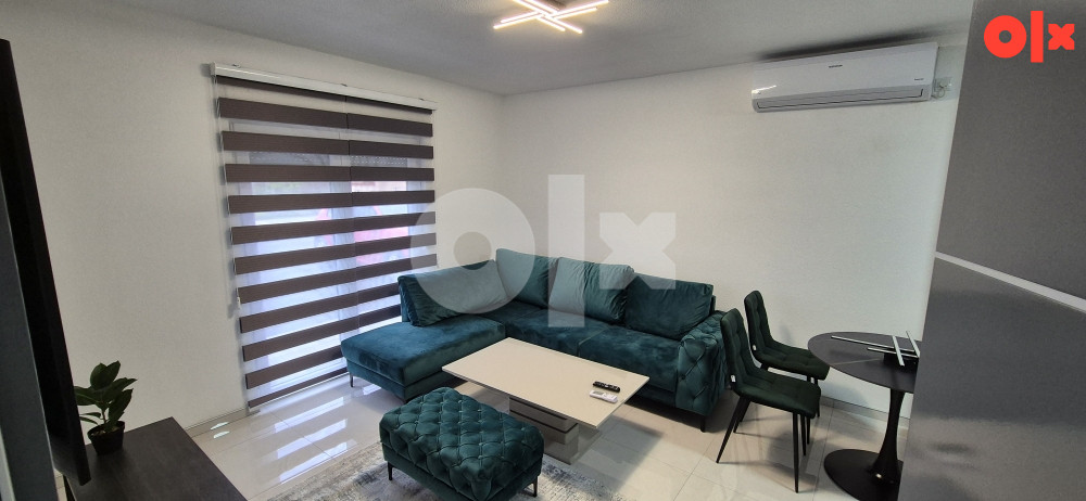Kuca sa bazenom, stan na dan, apartman **061412226 12