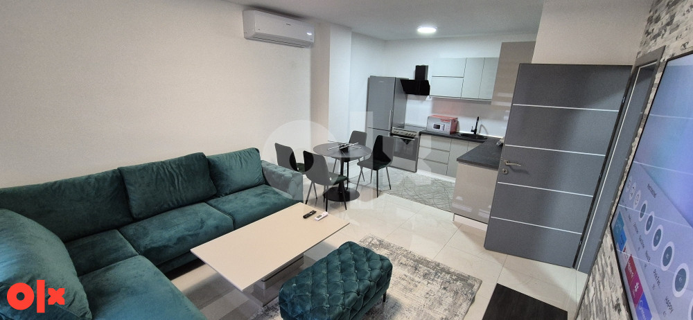 Kuca sa bazenom, stan na dan, apartman **061412226 11