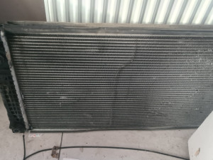 Hladnjak vode pasat 5 plus 2.5 tdi  automatic