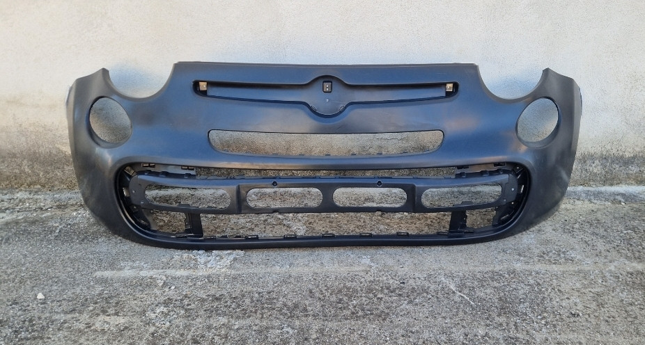 Prednji branik Fiat 500 NOV