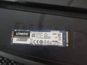 Kingston A2000 250gb nvme
