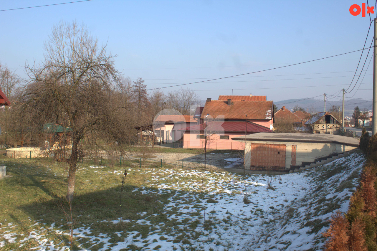 PRODAJA Vikendica sa parkom - Bradve bb - Visoko
