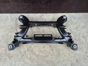 Zadnji most trap Mercedes NOV C E GLK klasa W204 W212 W205 x204