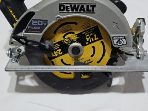Aku cikular dewalt flexvolt 184mm dcs573 solo masina