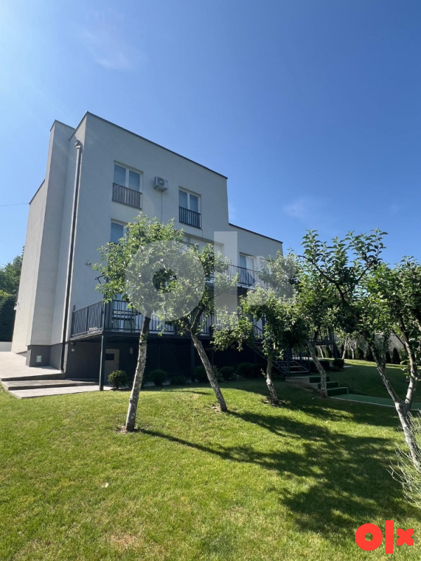 Iznajmljivanje/Prodaja - Premium vila sa bazenom 260m2 - Vogošća