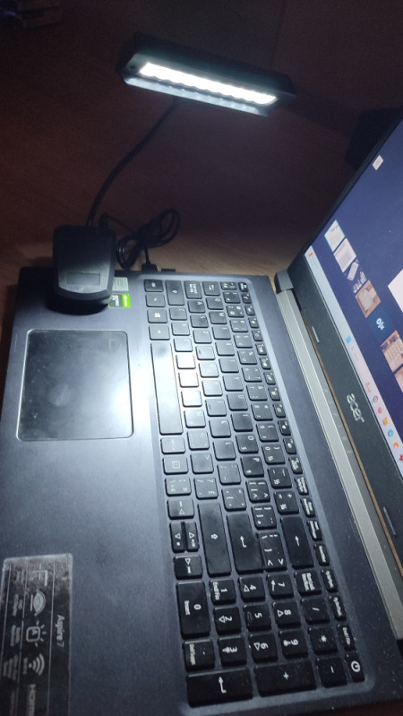 Fleksibilna lampa USB svjetlo stipaljka LED