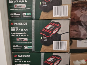 Punjac i baterija Parkside 20v 2Ah 4.5A