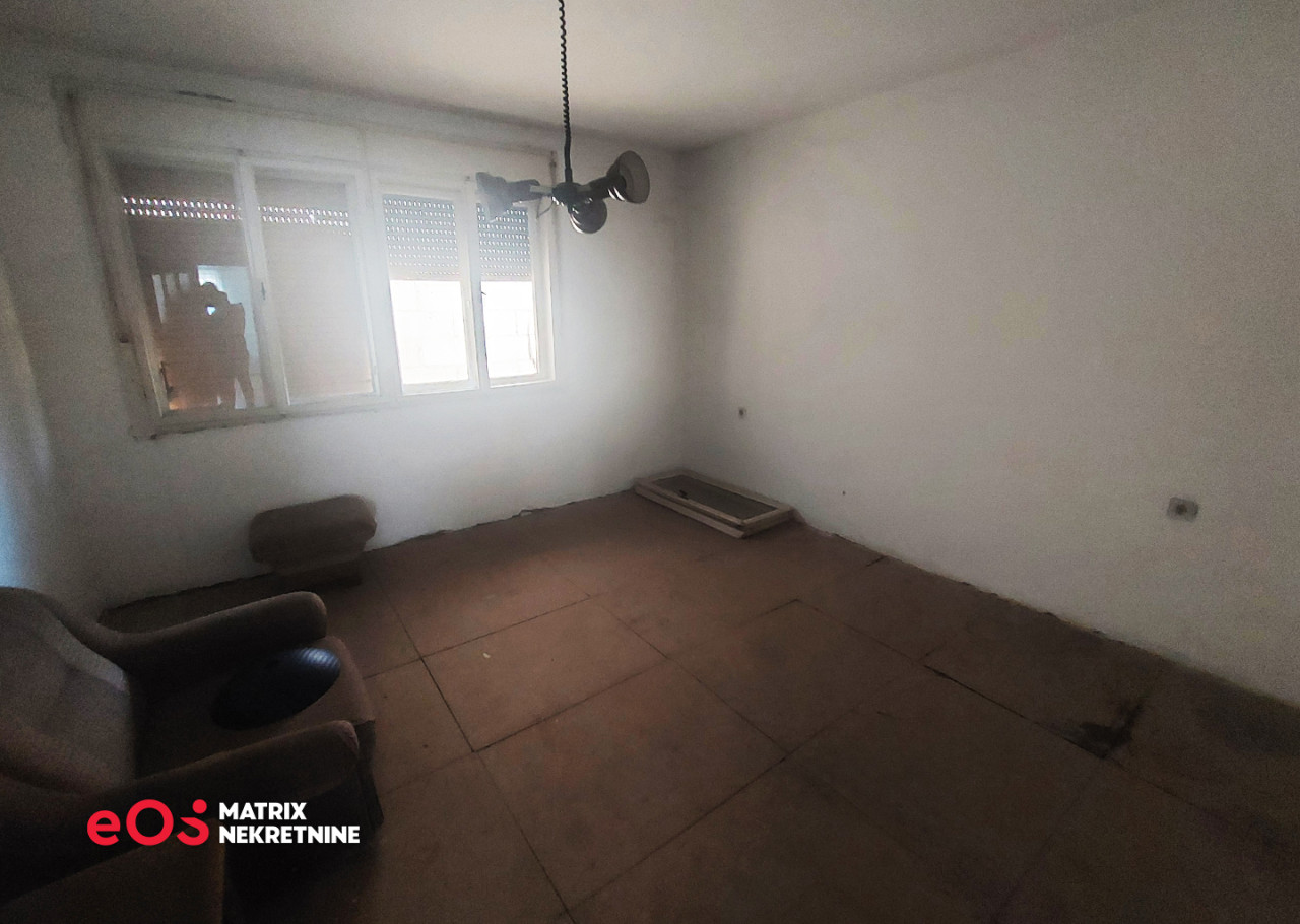 EOS / Kuća i poslovni objekat / Srbac / 81 m2 6