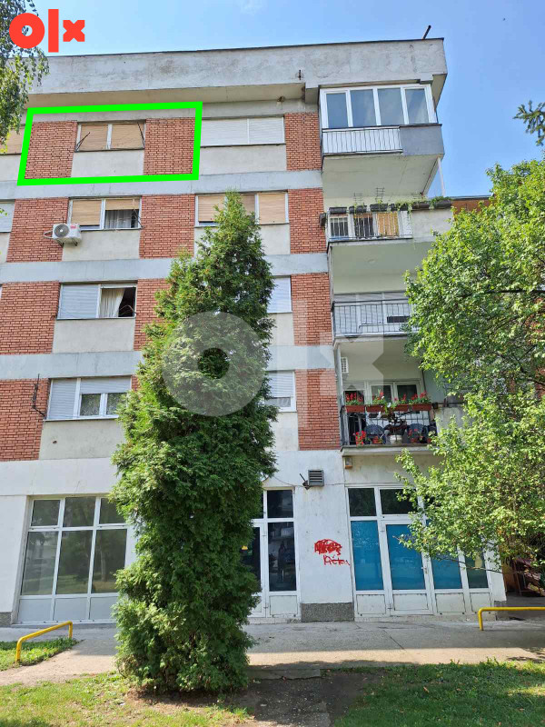 Izdajem garsonjeru u ES naselju Brčko