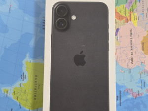 IPHONE 16 PLUS 128GB Garancija 1 Godina Novo Zapakovano