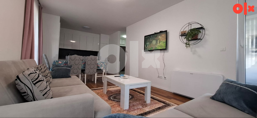 Luksuzni apartman sa GARAŽOM - stan na dan 3
