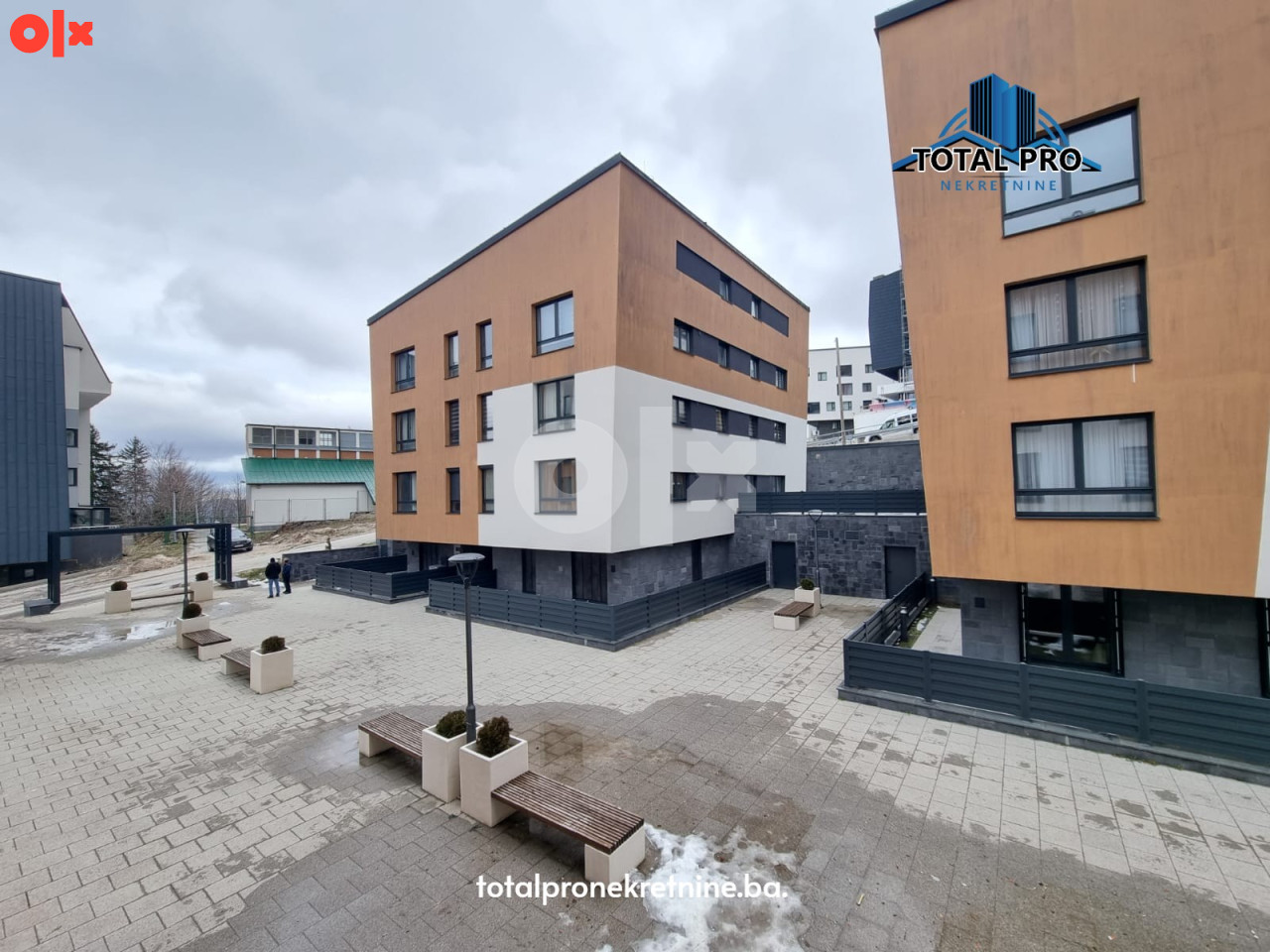 TOTAL PRO/ Apartman / Bjelašnica / skijašnica / garažo mjesto 19