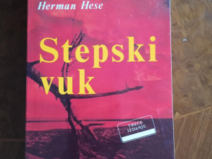 HESE  STEPSKI  VUK