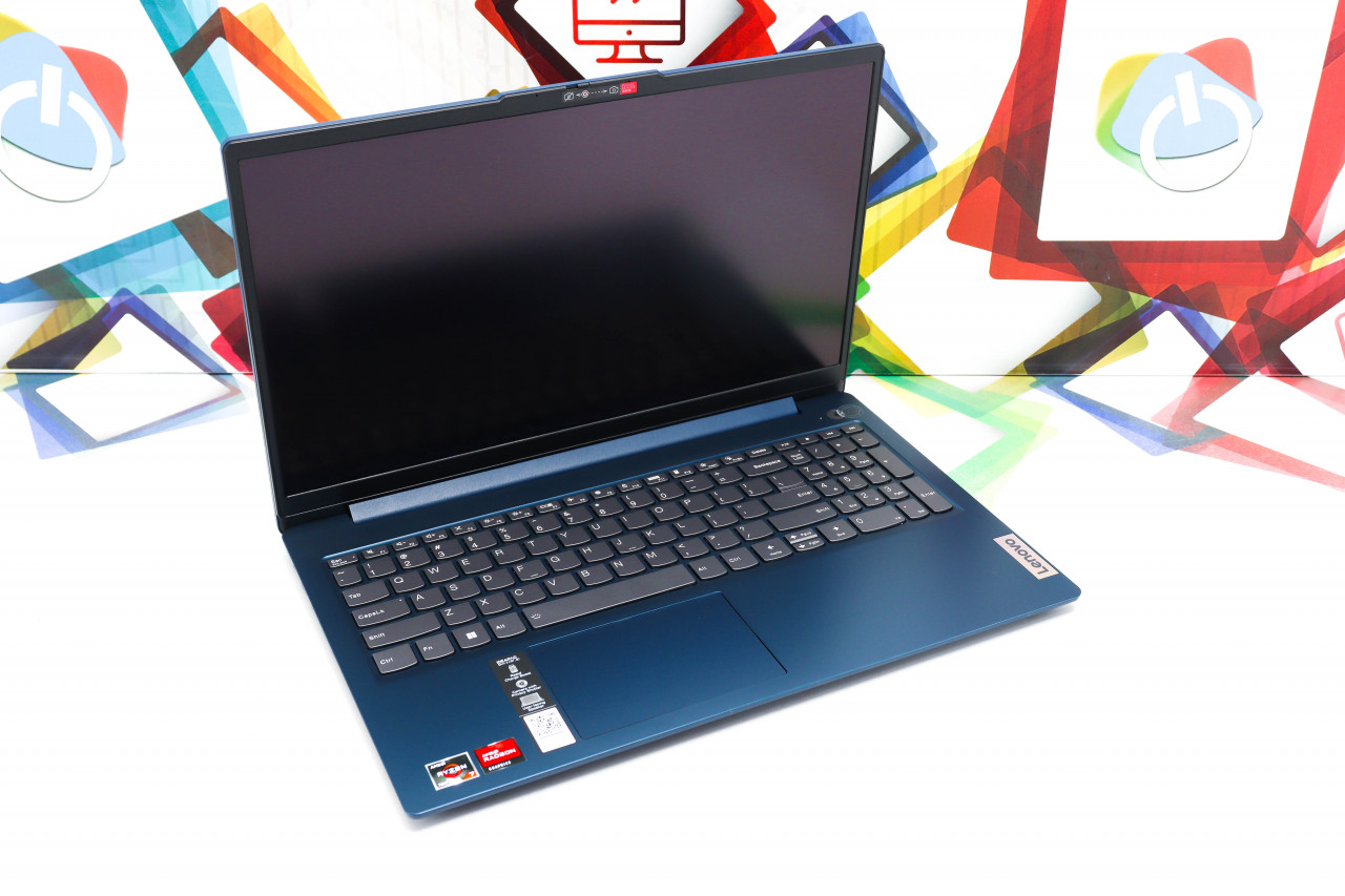 Laptop Lenovo IP Slim 3 15ABR8; R7 7730U; 512GB; 16GB Touch DOPER