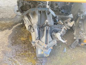 Mjenjac renault scenic 1.5 74kw DIJELOVI