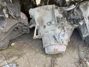 Mjenjac peugeot 206 2.0 hdi 66kw DIJELOVI