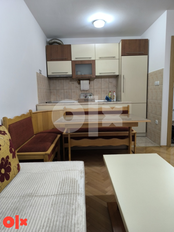 STAN NA DAN BRČKO U GRADU BULEVAR JEDNOSOBAN STAN 060/320-0235 12