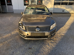 VW Passat B7 2,0 TDI Karavan 2012 DIJELOVI Djelovi