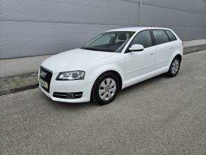 Audi A3 1 6 TDI 2011god  Sportback Xenon Top stanje!