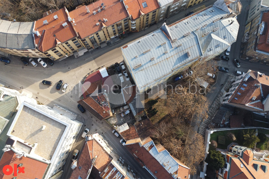m2: Atraktivna parcela 271m2, Stari Grad 3