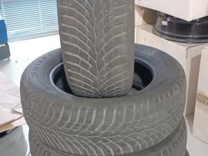 ZIMSKE GUME 215 60 16 CONTINENTAL TS870