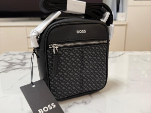 *HUGO BOSS* Torbica (muska)