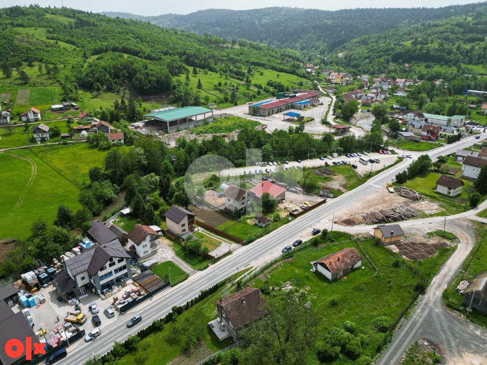 Kuća Olovo uz magistralu 9