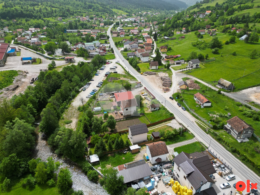 Kuća Olovo uz magistralu 10