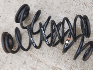 OPRUGE GOLF 5  1.9 tdi