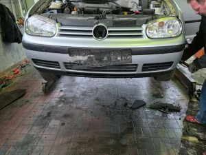 Vozilo u dijelovima GOLF 4
