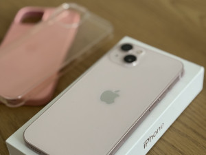 iPhone 13