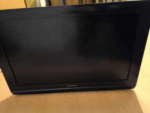 Panasonic LCD TV 32"
