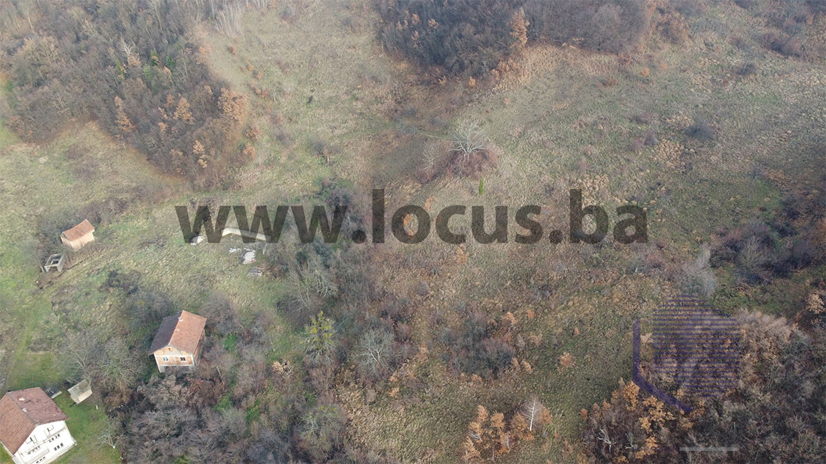 LOCUS: Zemljište površine 38.944m2, Semizovac 8