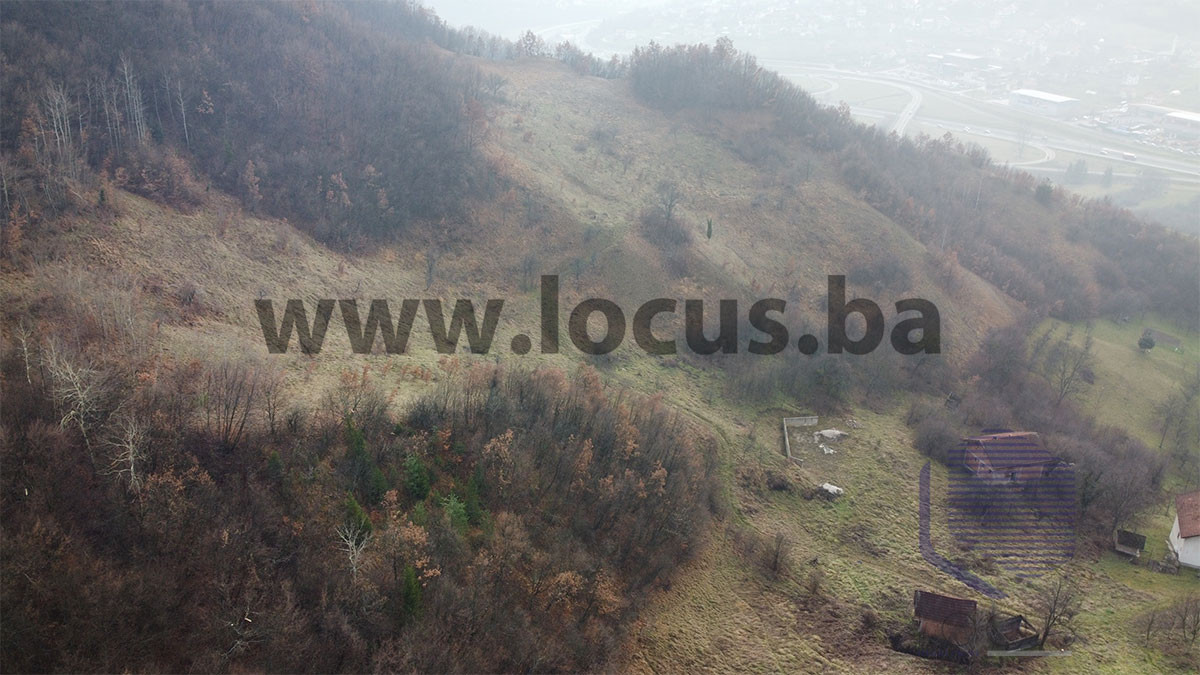 LOCUS: Zemljište površine 38.944m2, Semizovac 10