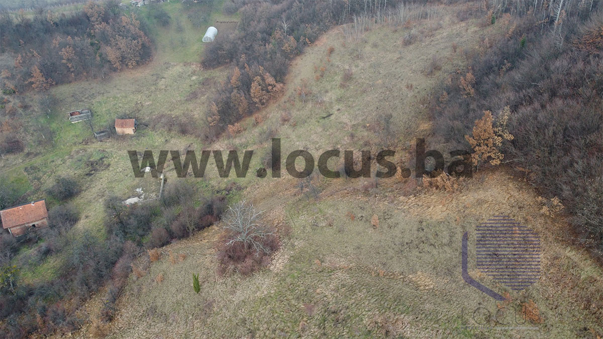 LOCUS: Zemljište površine 38.944m2, Semizovac 11