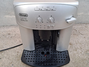 Kafe aparat delonghi 102