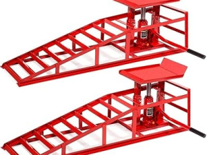 NAVOZNA RAMPA PLATFORMA SA DIZALICOM 2 T U PARU 2 KOMADA DOLAZE