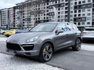Porsche Cayenne Turbo 4.8 V8 MOD 2012