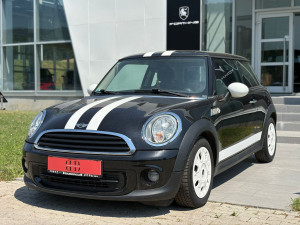 MINI ONE  1.6b 2012