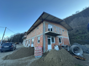 Poslovni objekat za najam - cca 450 m2