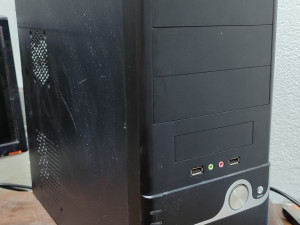 Desktop racunar