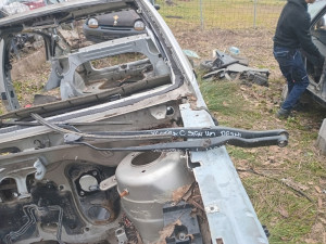 Nosaci metlica brisaca vectra c lijevi desni signum