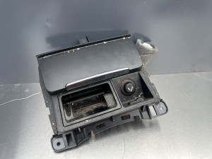 Pepeljara Audi A4 B8