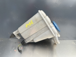 Boca vode Audi A4 B8 2012
