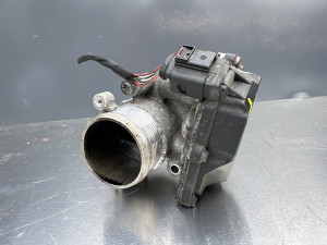 Klapna gasa Audi A4 2012