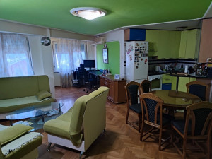 Stanovi  B Luka Centar 59m2,3 sprat