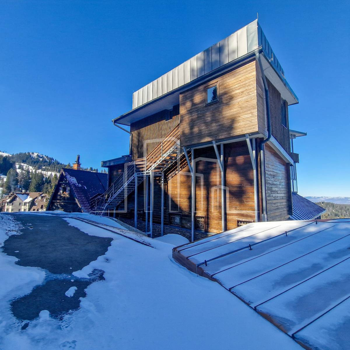 Jedinstven Penthouse apartman  Jahorina prodaja 33